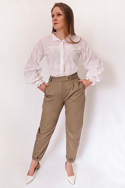 Calça Feminina Alfaiataria Baggy Sarja Audere Clothes Caqui